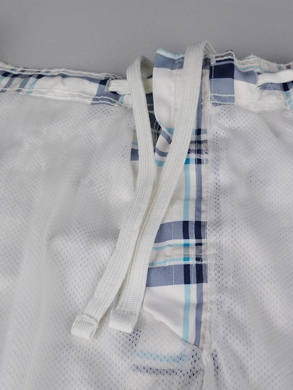 OP Men's Plaid Swim Trunks - White/Navy